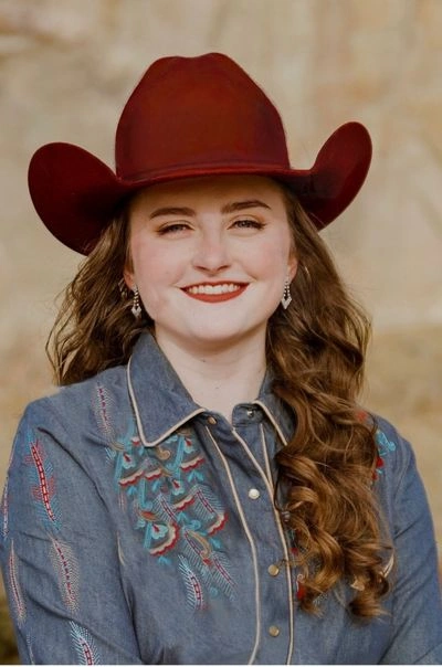 Aubrey_DeRoest_Queen_400x604 Aubrey_DeRoest - Crooked River Roundup Queen - 2026